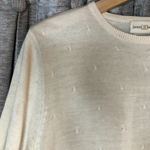 Vintage 90’s Jaclyn Smith Cream Short Sleeve Silk Blend Crewneck Top Size Small - Picture 3 of 13